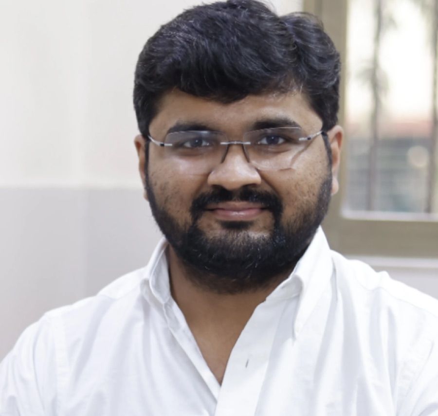 Dr. Nihar Thakkar, general and laparoscopic surgeon